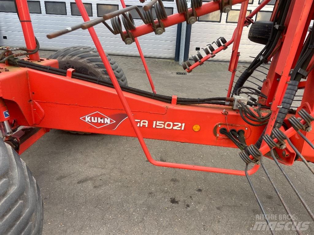 Kuhn GA 15021 Šieno grėbliai ir vartytuvai
