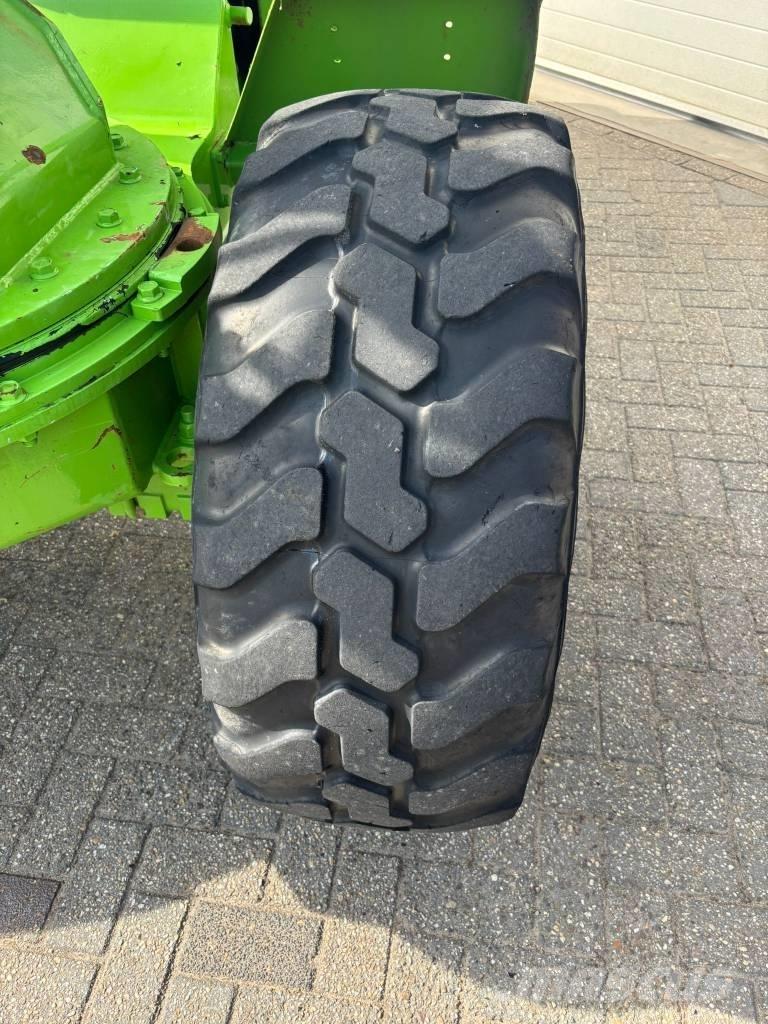 Schaeff SKS 633 Naudoti ratiniai krautuvai