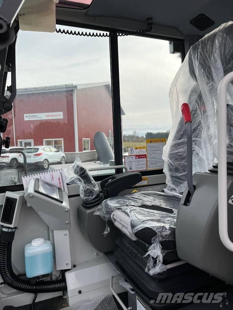 Takeuchi TCR 50 -2 Vikšrinė savivartė technika