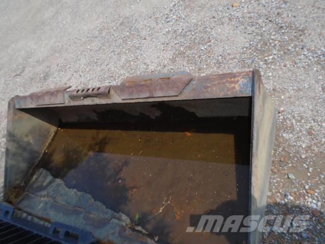 Bobcat T 630 Krautuvai su šoniniu pasukimu