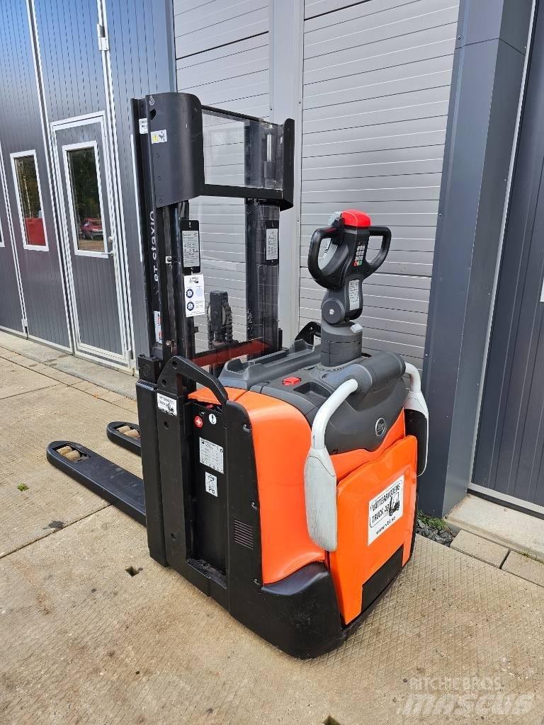 BT SPE 200 D 2500mm Rankiniai vėžimėliai