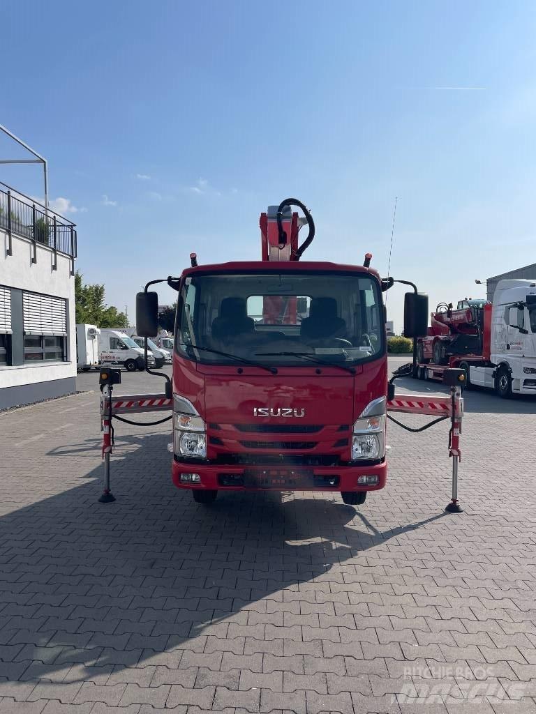 Multitel MT 204 Ant vilkikų montuojamos kėlimo platformos