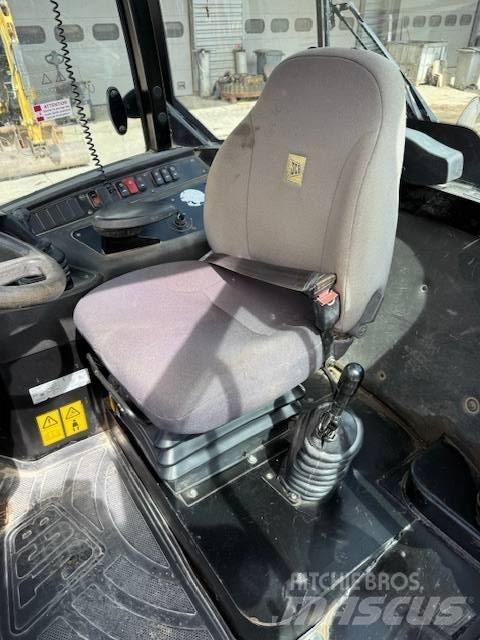JCB 406 Naudoti ratiniai krautuvai