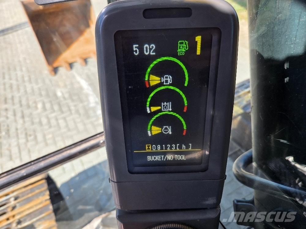 CAT 323DL Vikšriniai ekskavatoriai
