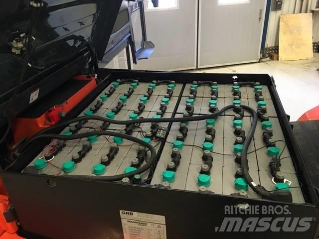 Toyota 8FBMT45 Elektriniai šakiniai krautuvai