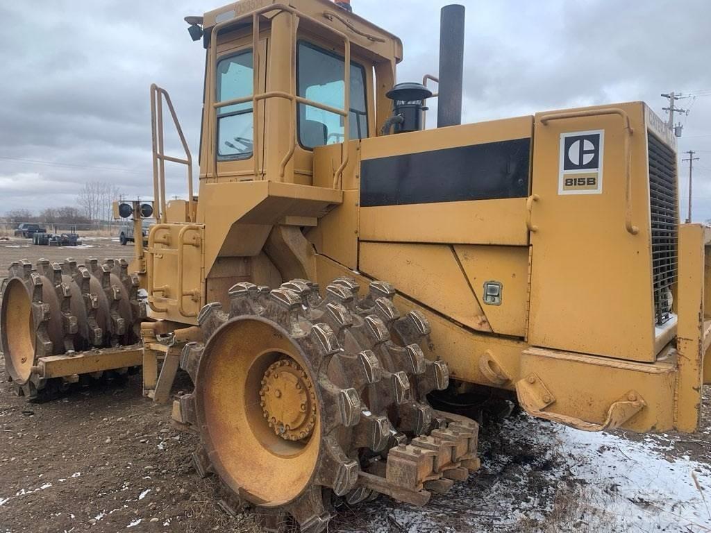 CAT 815 B Gruntiniai volai