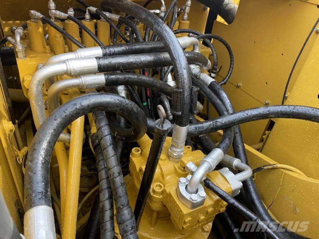 CAT 320 C L Vikšriniai ekskavatoriai