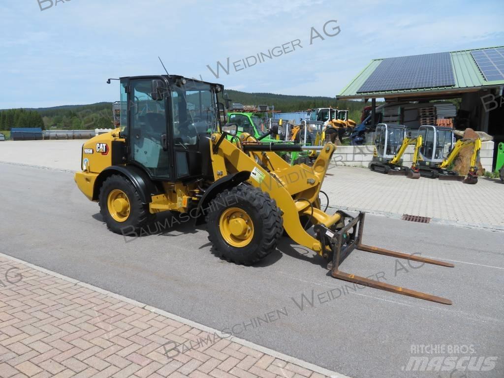 CAT 906M Naudoti ratiniai krautuvai