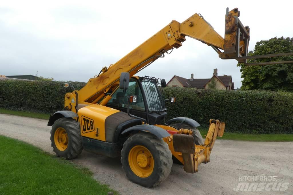 JCB 533-105 Teleskopiniai krautuvai
