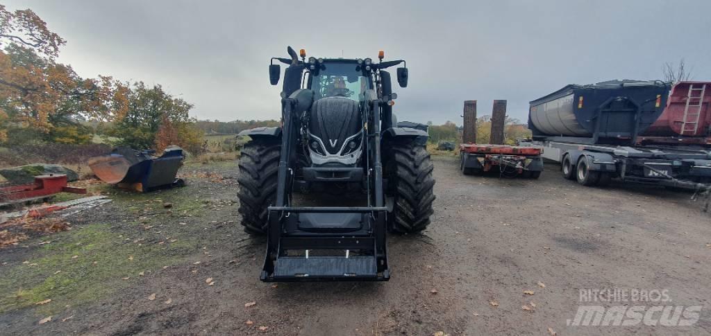 Valtra T 234 Versu Traktoriai