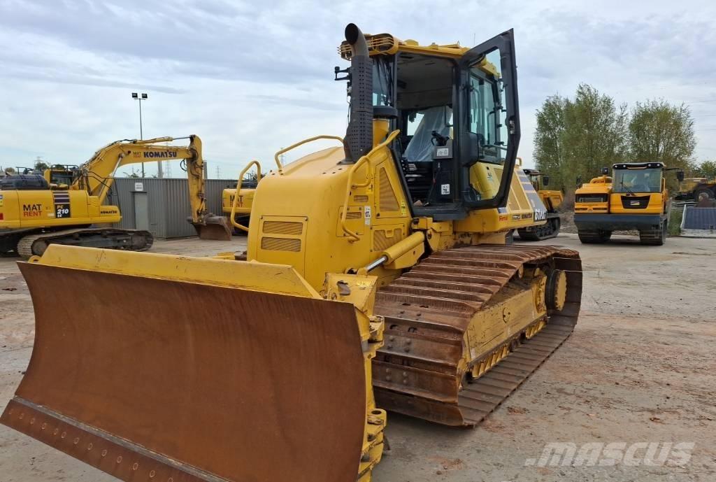 Komatsu D61PXI-24E0 Vikšriniai buldozeriai