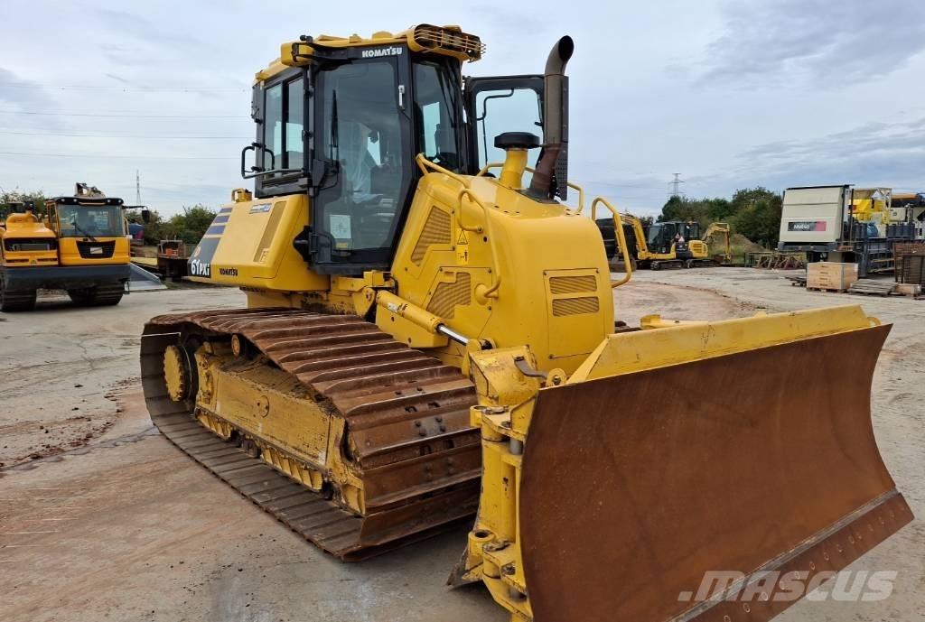 Komatsu D61PXI-24E0 Vikšriniai buldozeriai