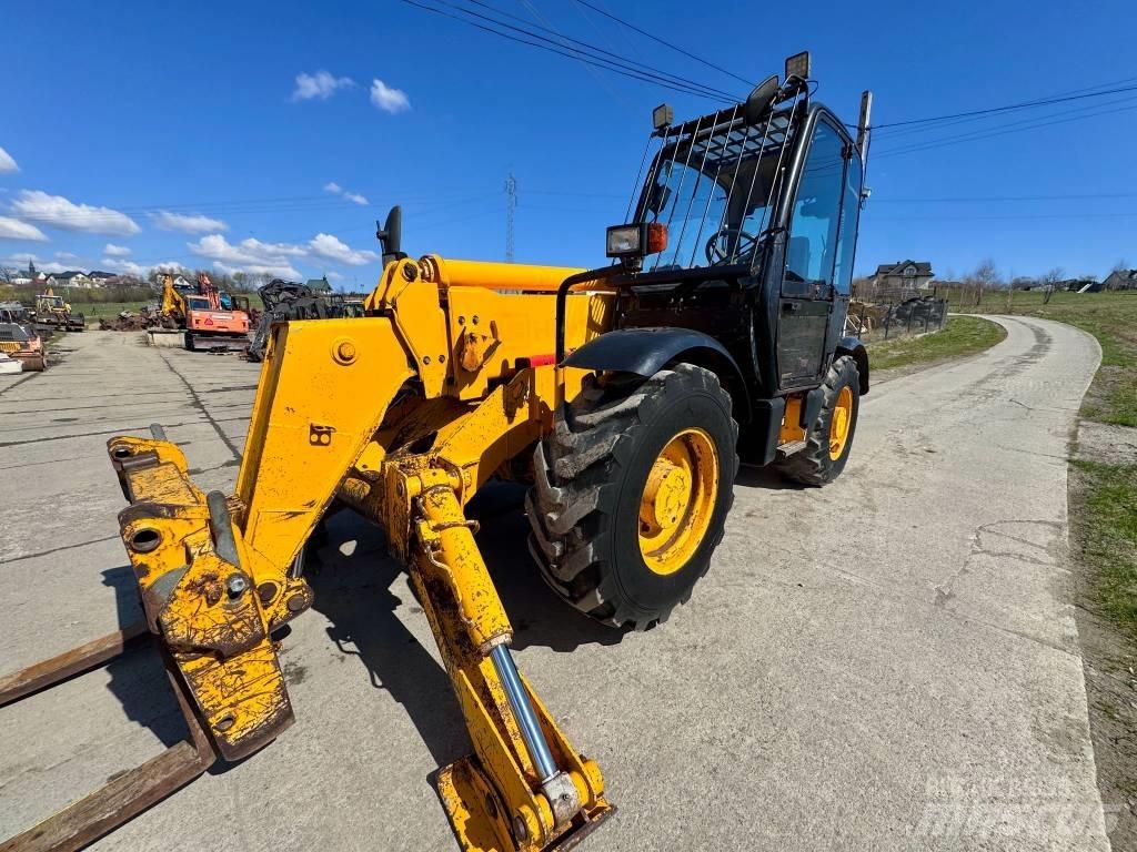 JCB 532-120 Teleskopiniai krautuvai