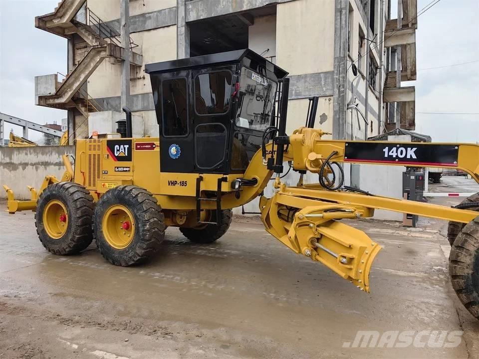 CAT 140K Greideriai