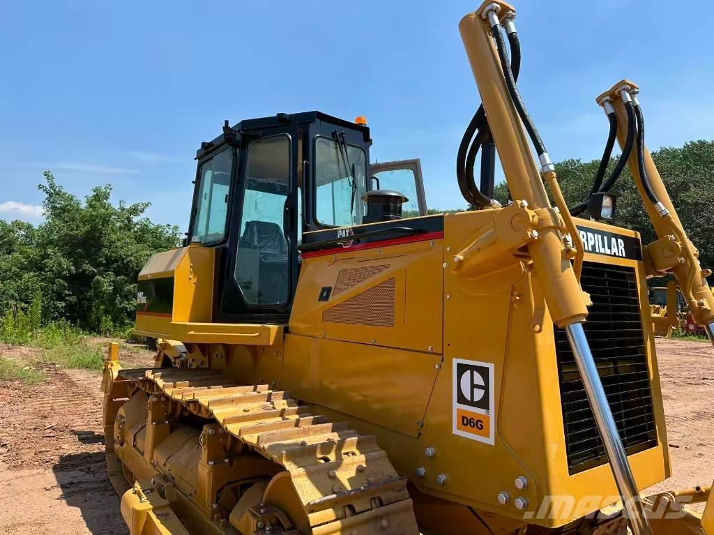 CAT D6G Vikšriniai buldozeriai