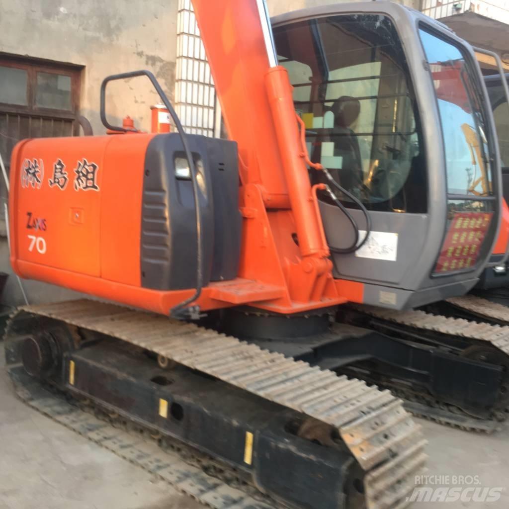 Hitachi ZX 70 Vidutinės galios ekskavatoriai 7-12 t