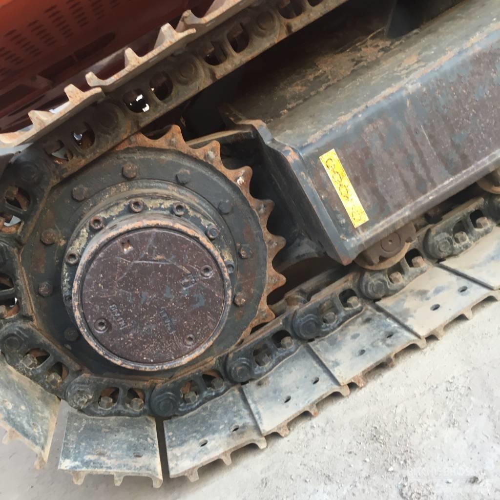 Hitachi ZX 70 Vidutinės galios ekskavatoriai 7-12 t