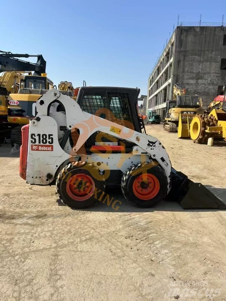Bobcat S185 Krautuvai su šoniniu pasukimu