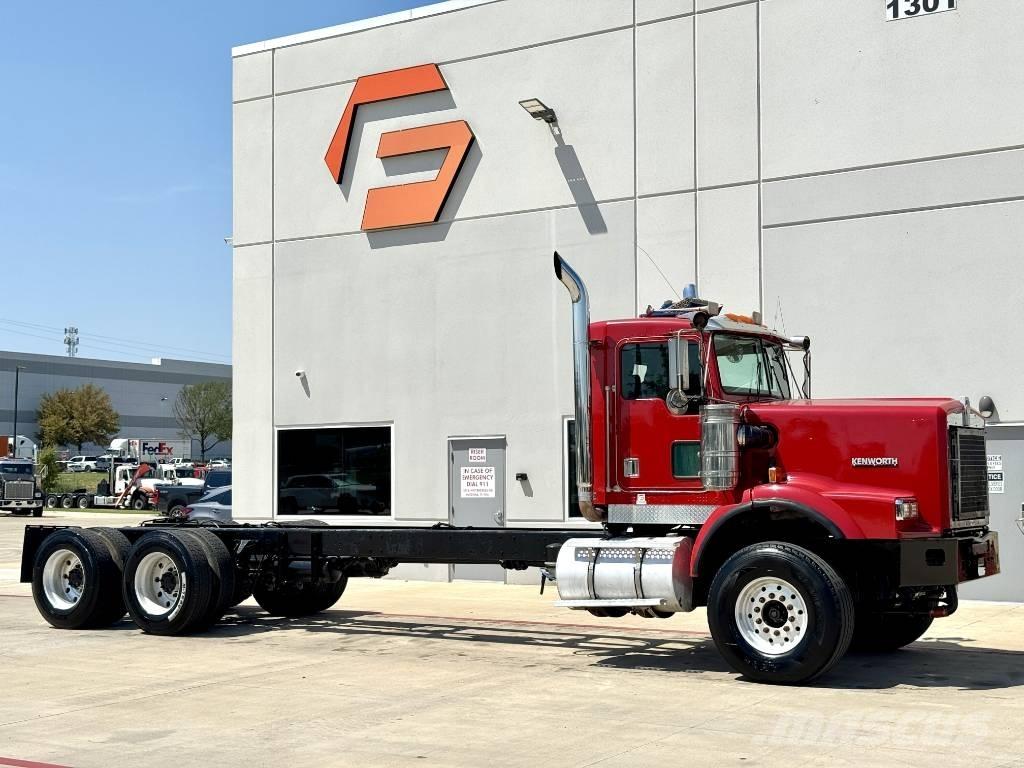 Kenworth C 500 Pagalbos kelyje automobiliai