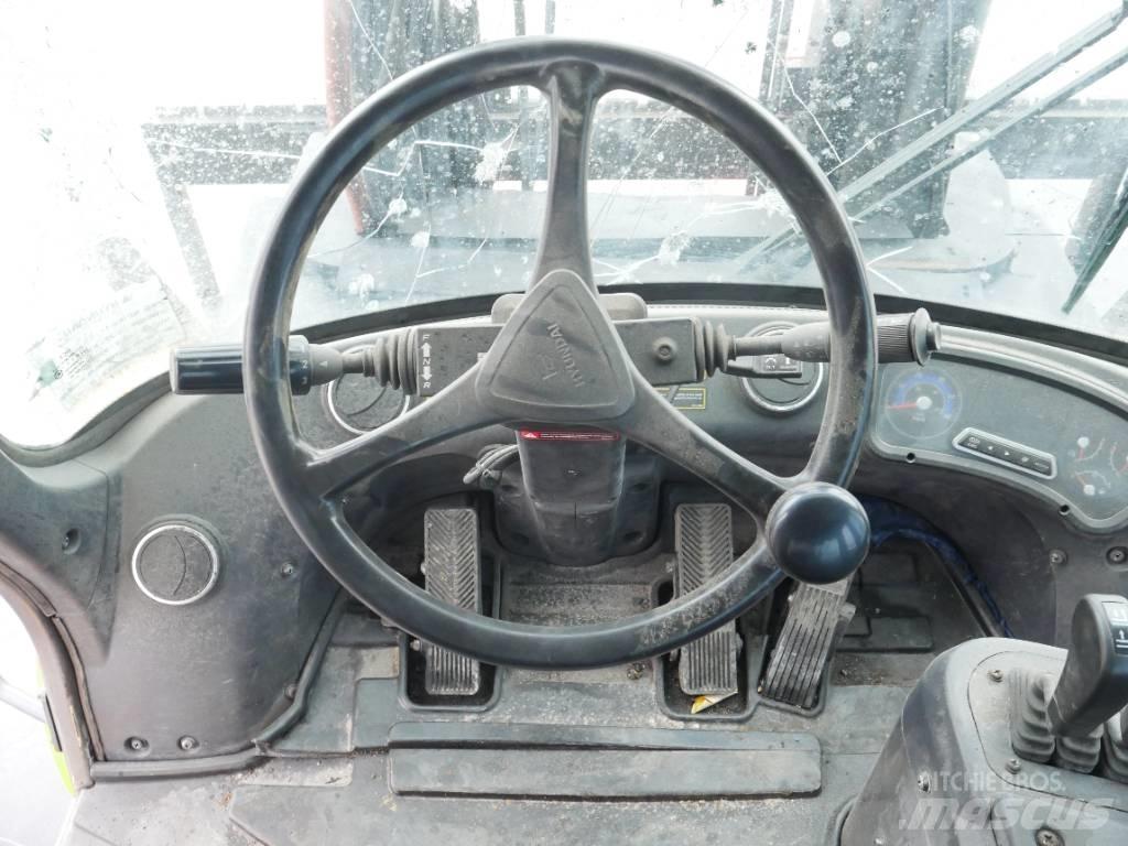Hyundai 50 D-9 Dyzeliniai krautuvai
