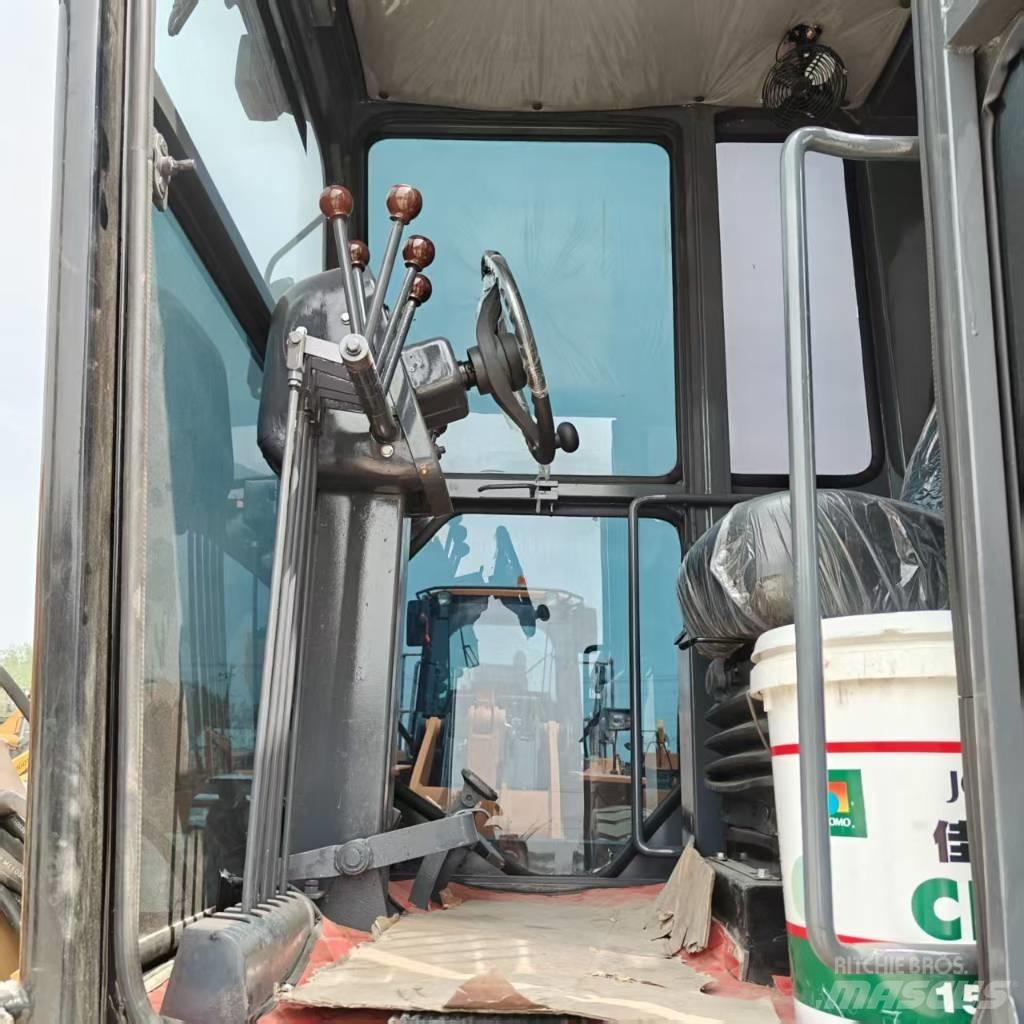 CAT 140 H Vikšriniai ekskavatoriai