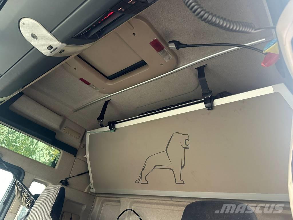 MAN TGX 33.500 Miško mašinų transportavimo sunkvežimiai