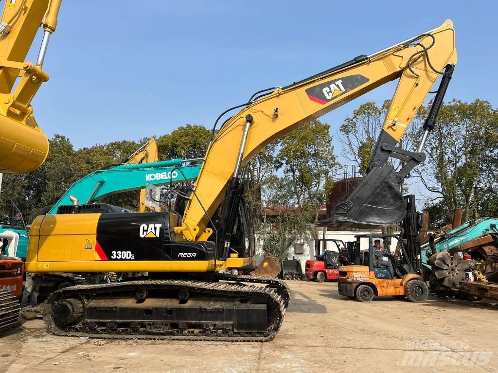 CAT 330 D L Vikšriniai ekskavatoriai