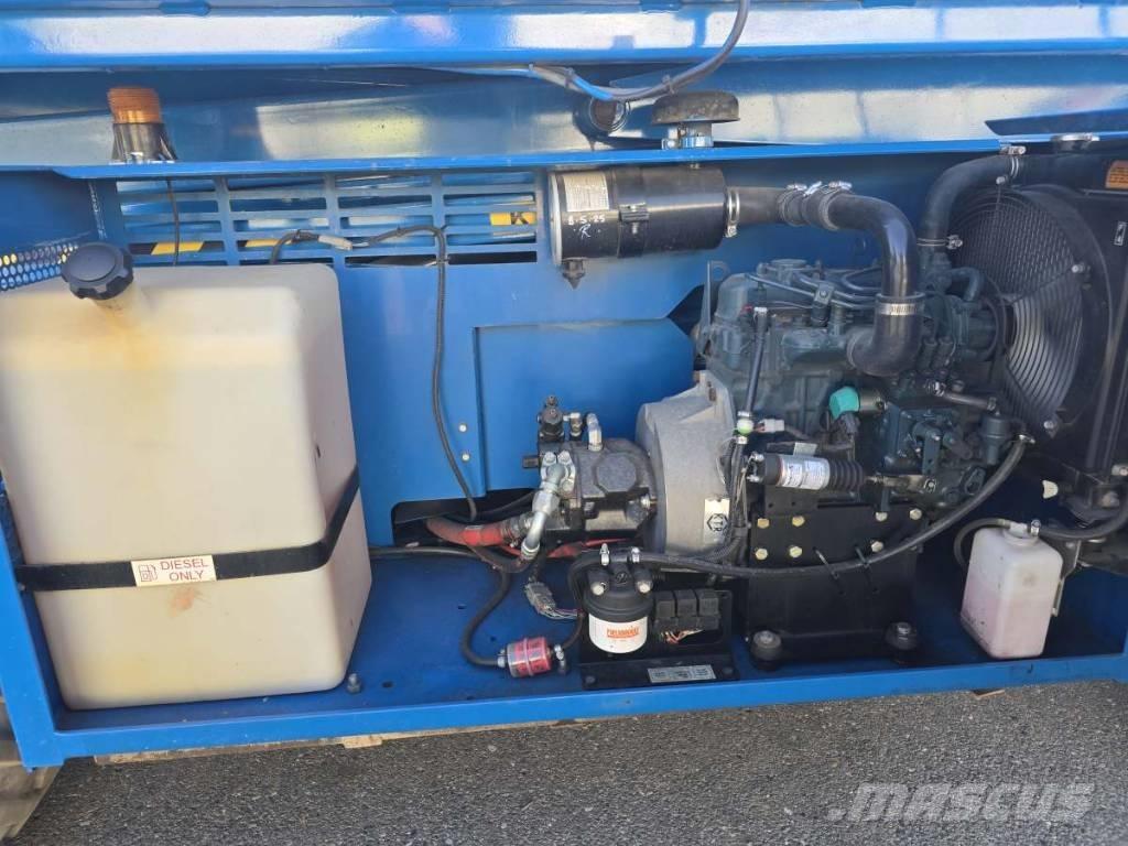 MEC 4069 RT Žirkliniai keltuvai