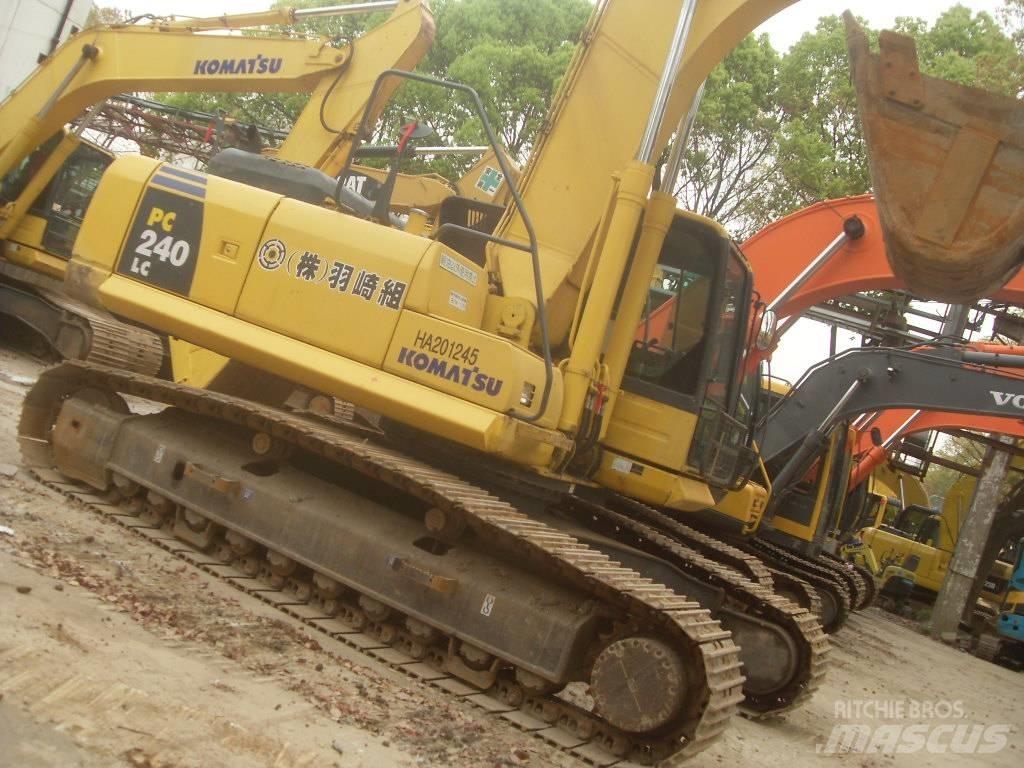 Komatsu PC240 Vikšriniai ekskavatoriai