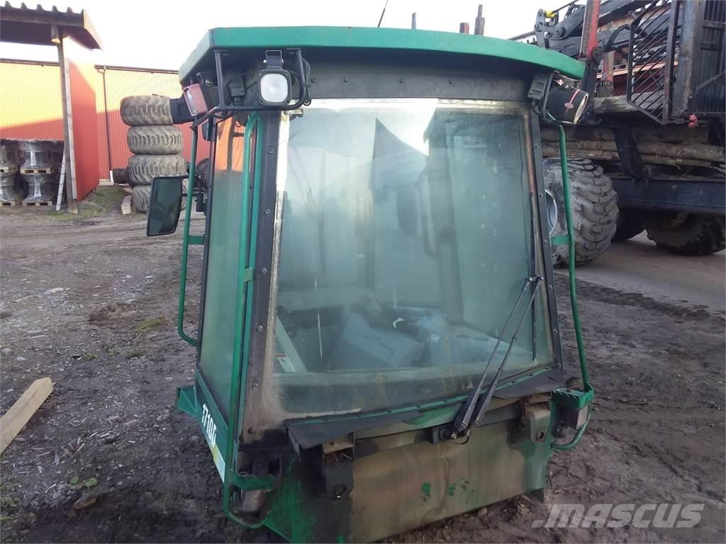Timberjack 1710d Kabinos ir salonai