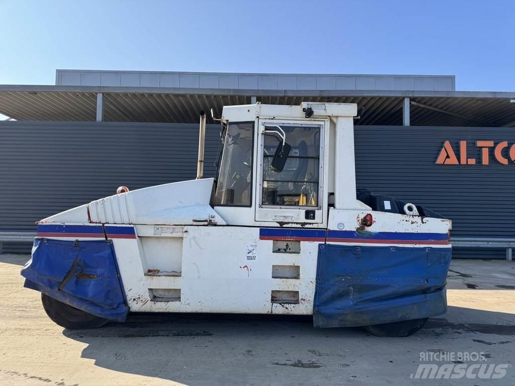 CAT PS-300B Pneumo volai