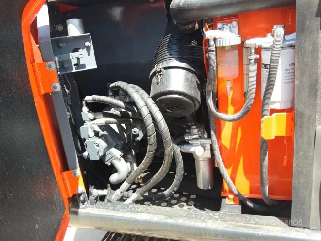 Hitachi ZX 70 Vikšriniai ekskavatoriai