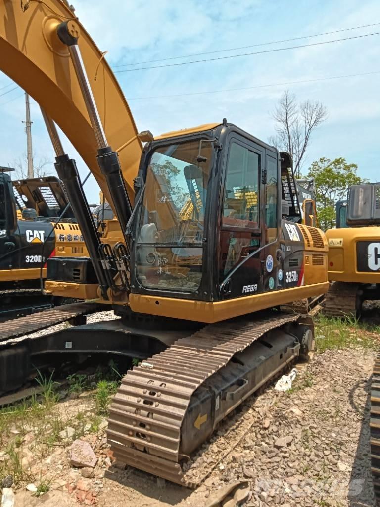 CAT 325 D Vikšriniai ekskavatoriai