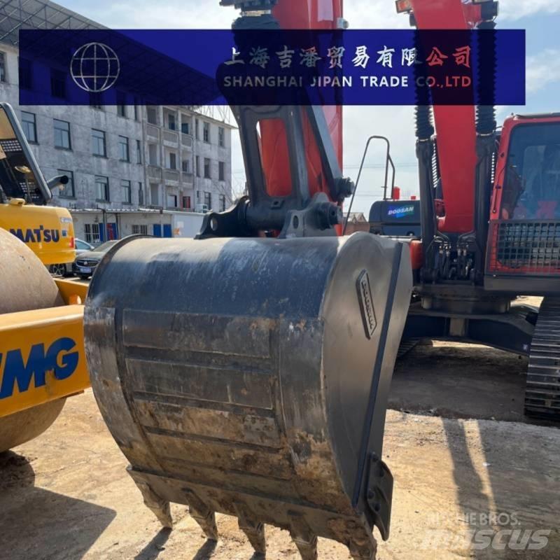 Doosan DX 225 Vikšriniai ekskavatoriai