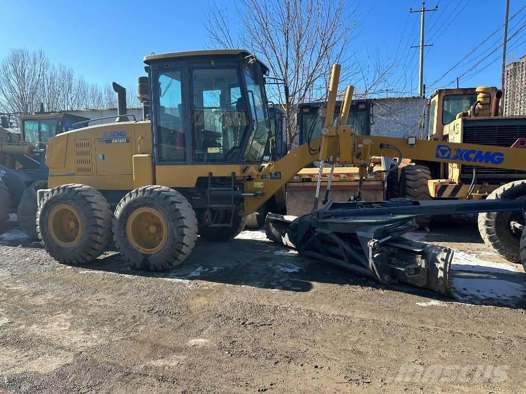 XCMG GR1803 Ratiniai buldozeriai