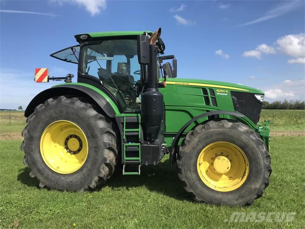 John Deere 6250R Traktoriai