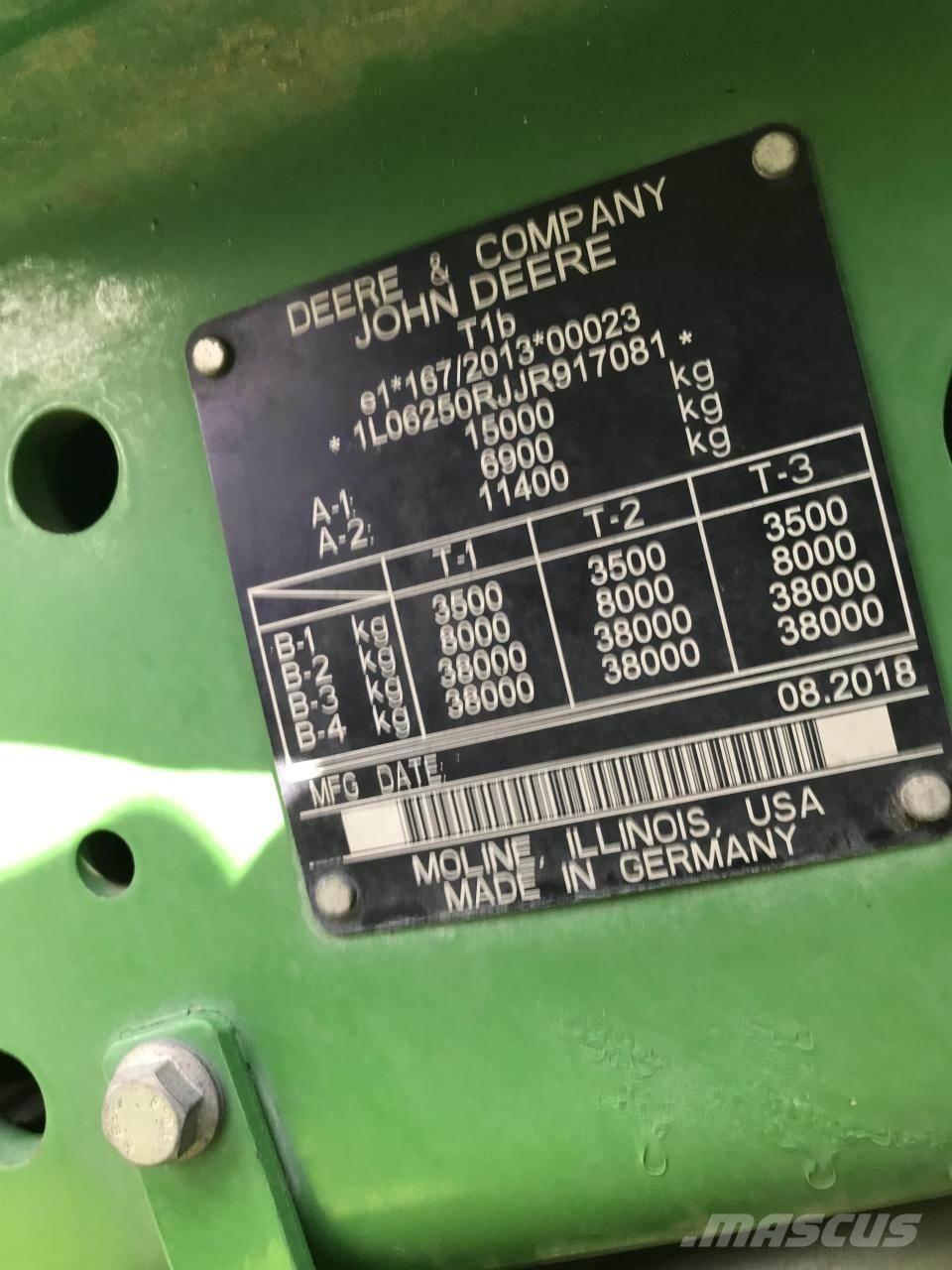 John Deere 6250R Traktoriai