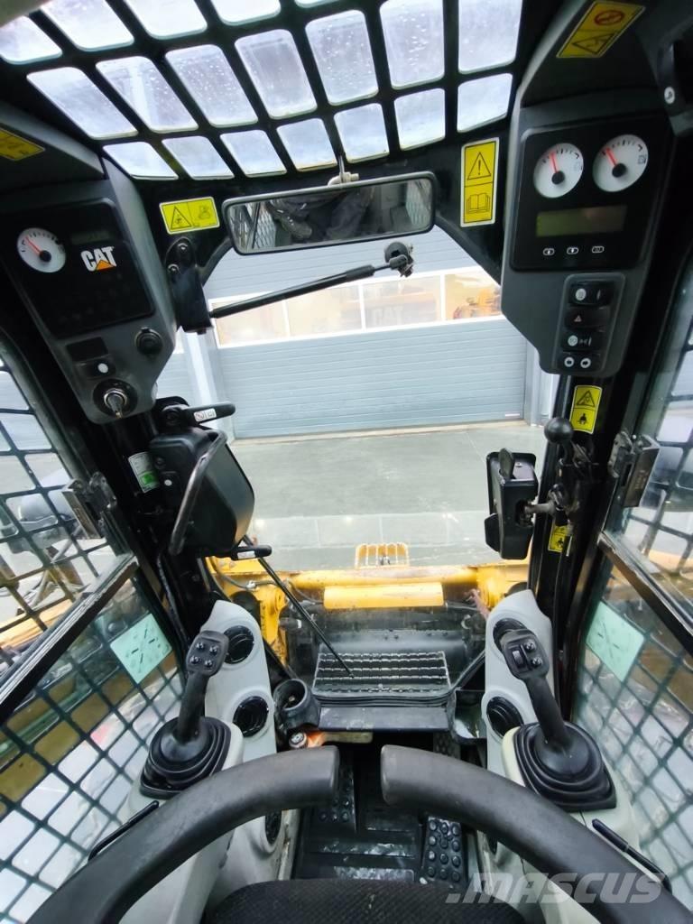CAT 262 C Mini krautuvai