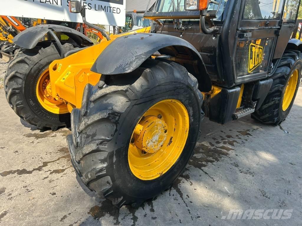 JCB 530-70 Teleskopiniai krautuvai