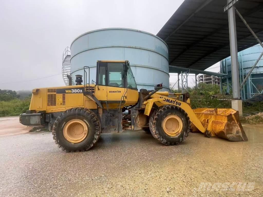 Komatsu WA 380Z-6 Naudoti ratiniai krautuvai