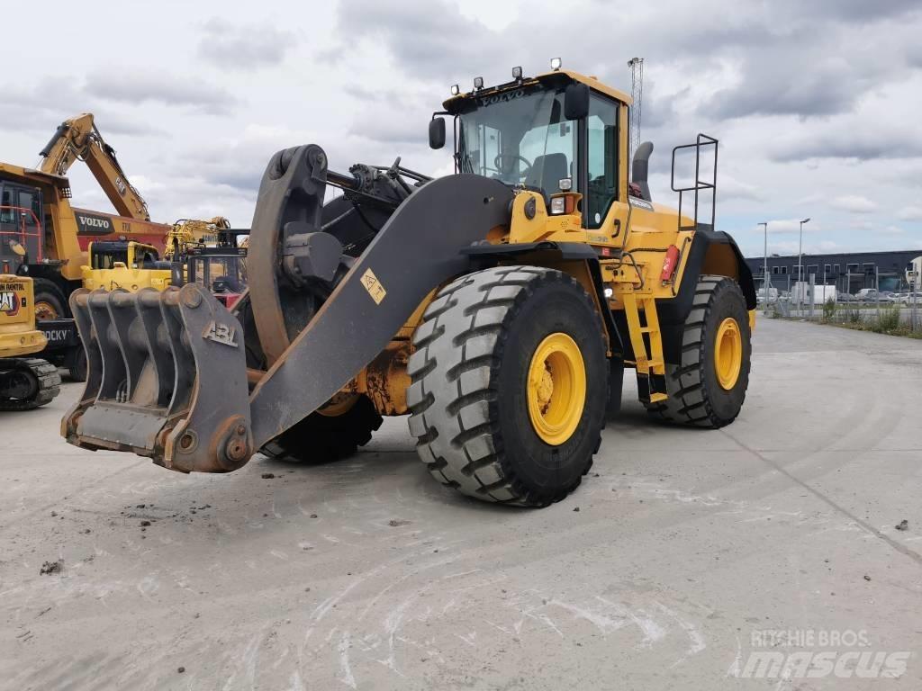 Volvo L250G Naudoti ratiniai krautuvai