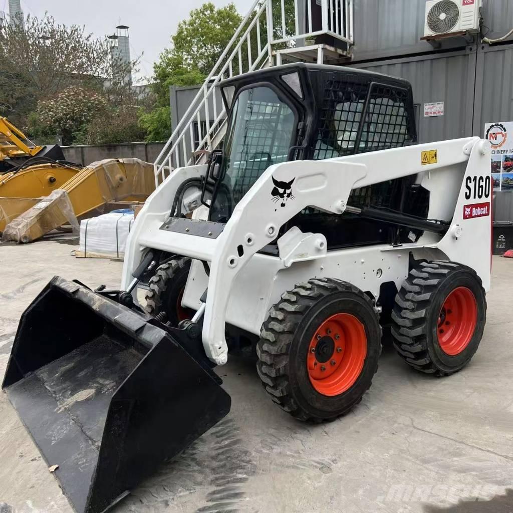 Bobcat S160 Krautuvai su šoniniu pasukimu