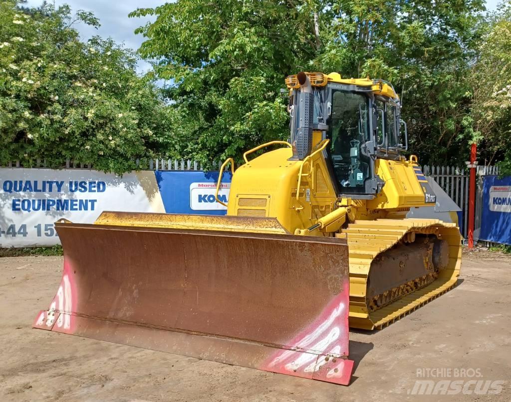 Komatsu D61PXi-24E0 Vikšriniai buldozeriai