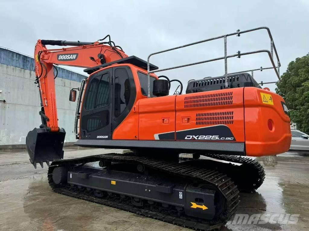 Doosan DX 225 LC-9C Vikšriniai ekskavatoriai