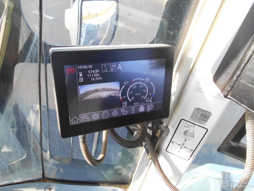 Liebherr L 586 Naudoti ratiniai krautuvai