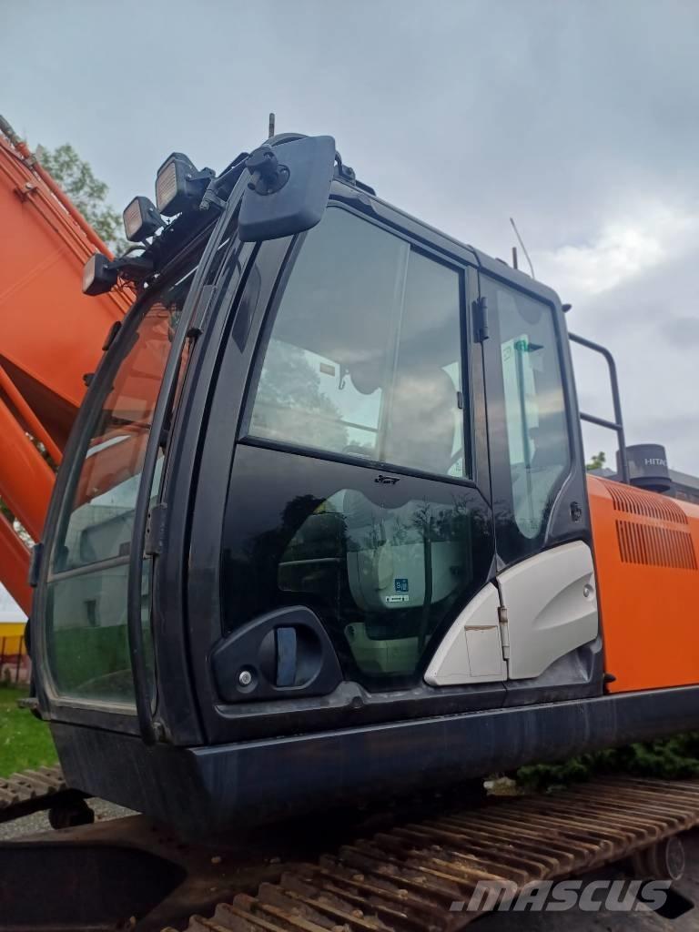 Hitachi ZX350 Naudoti ratiniai krautuvai