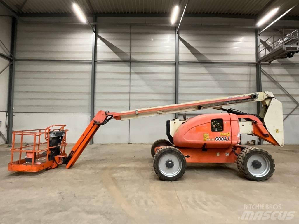JLG 600 AJ Alkūniniai keltuvai