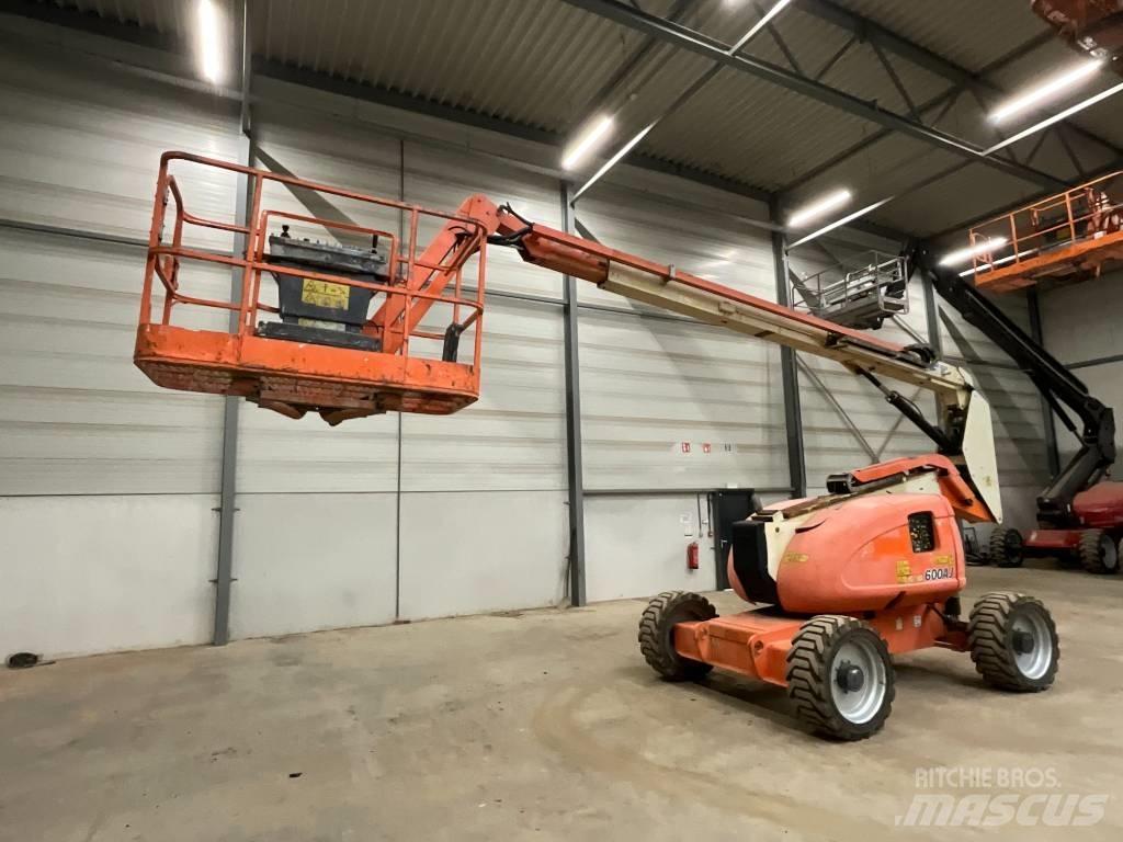 JLG 600 AJ Alkūniniai keltuvai