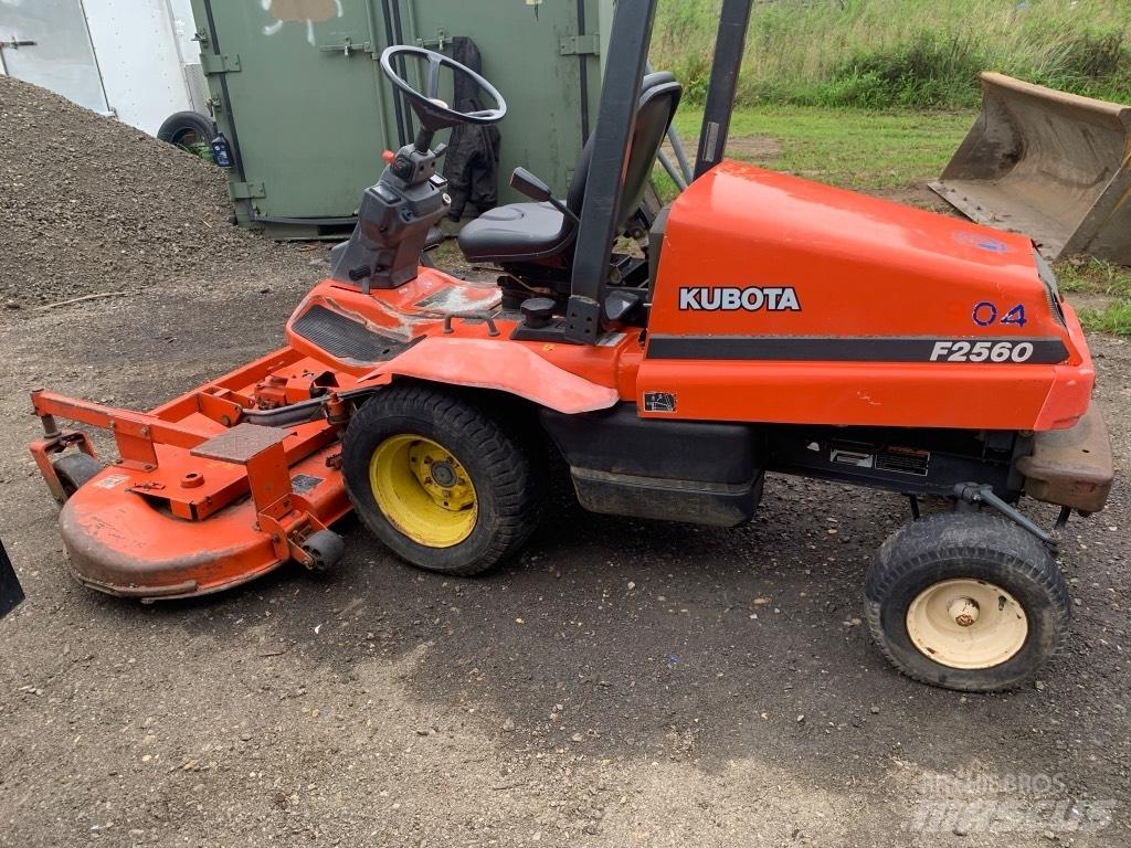 Kubota F 2560 Statyba - Kita