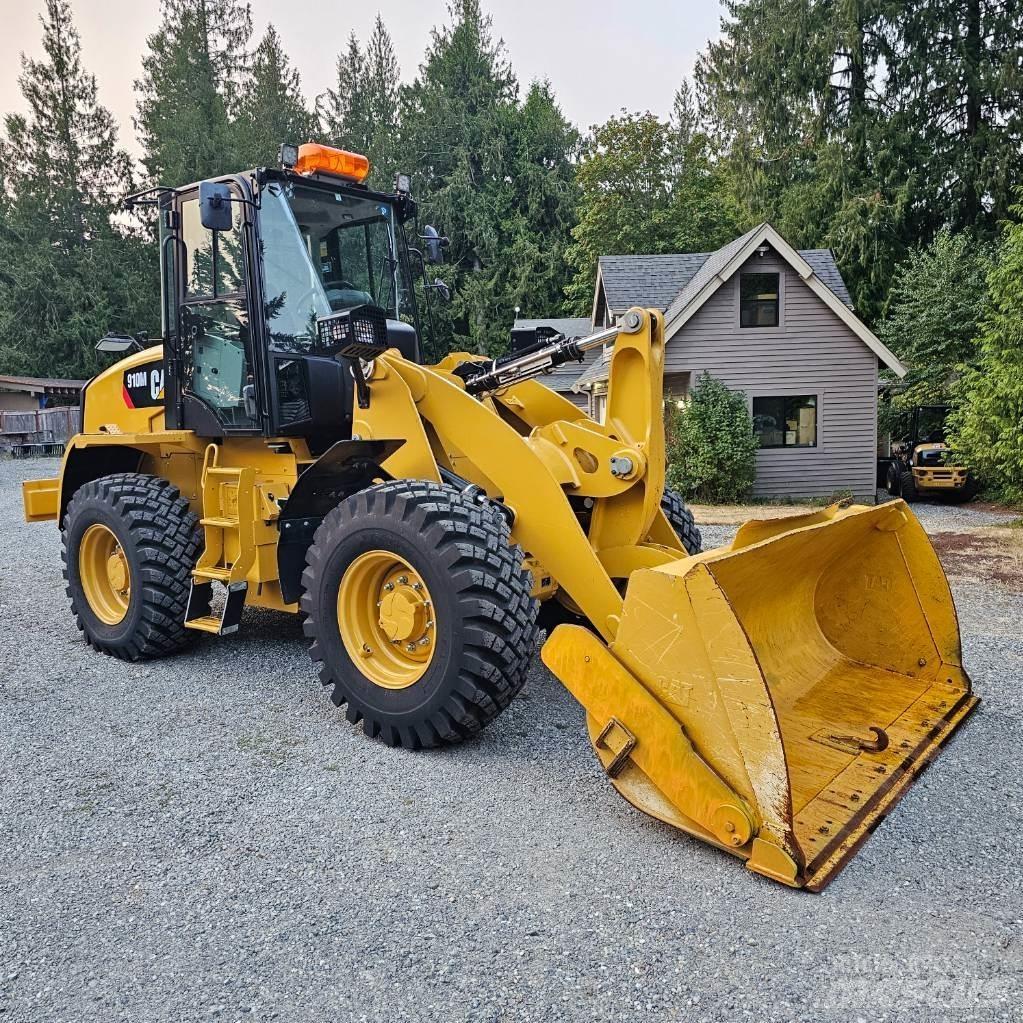 CAT 910M Naudoti ratiniai krautuvai
